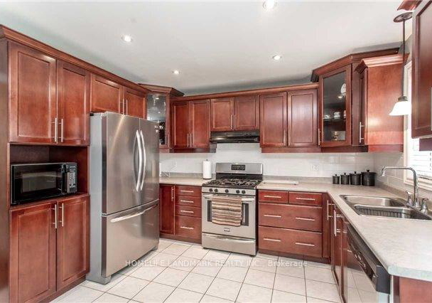 279-chambers-crescent-newmarket-ontario-n13518588