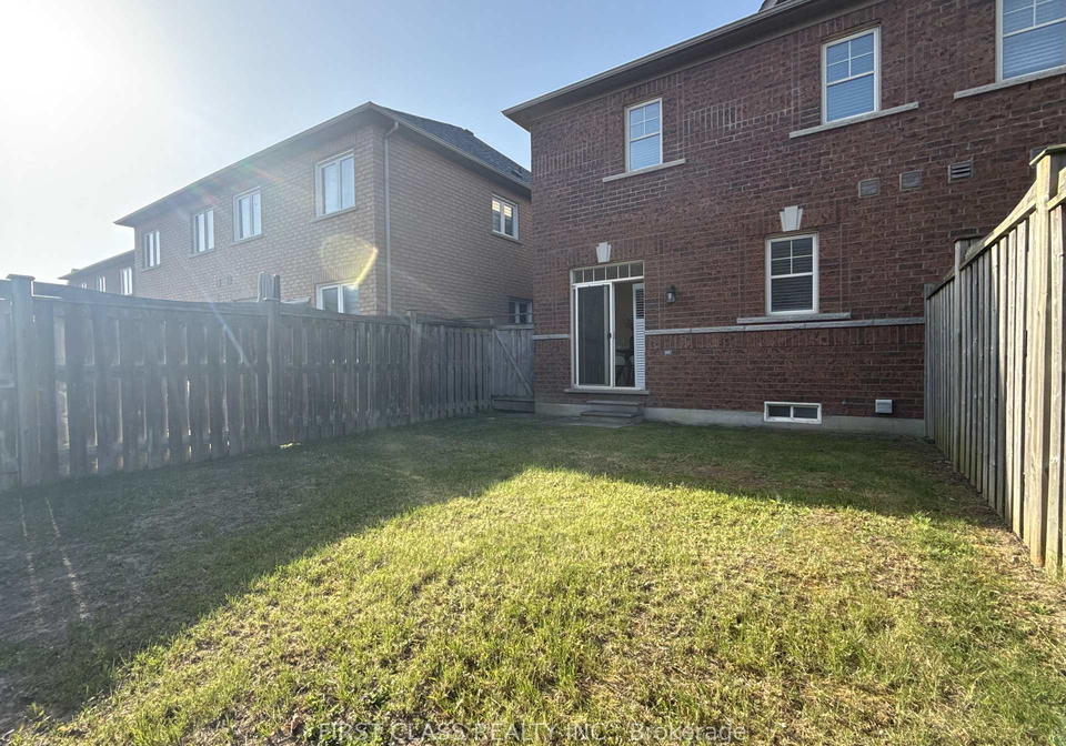 36-princess-diana-drive-n-markham-ontario-n13518966