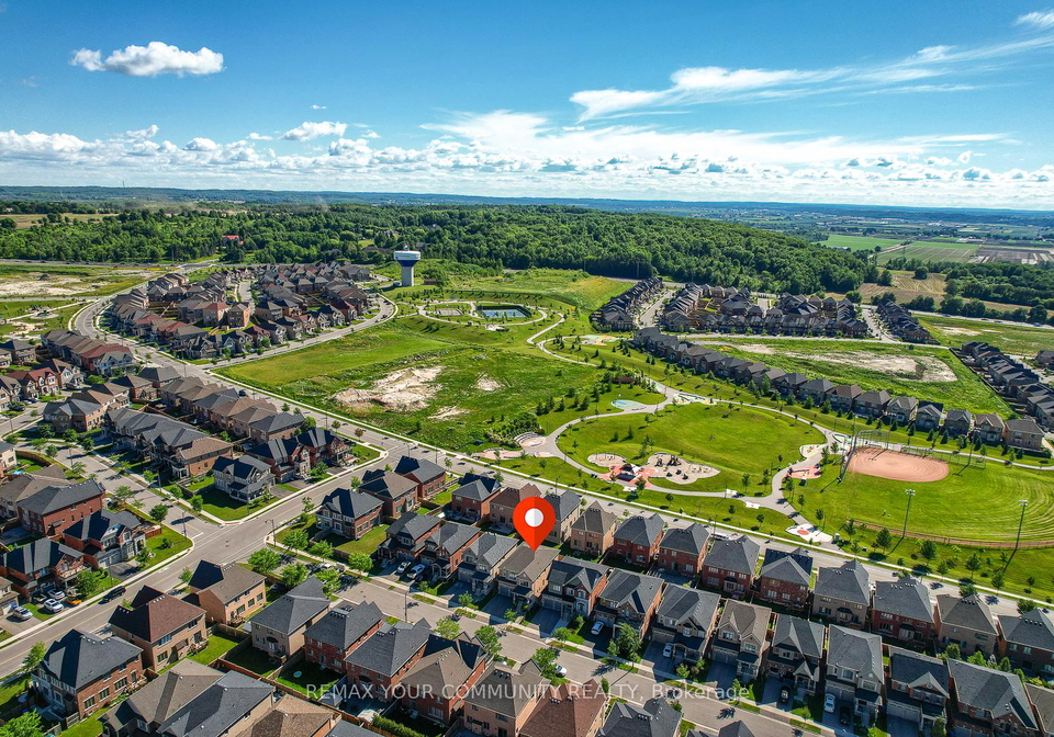 8-snap-dragon-trail-east-gwillimbury-ontario-n13521160