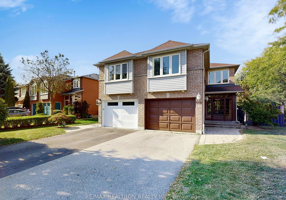558-willowick-drive-newmarket-ontario-n13521312