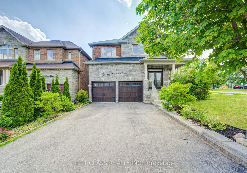 718-peter-hall-drive-newmarket-ontario-n13521674