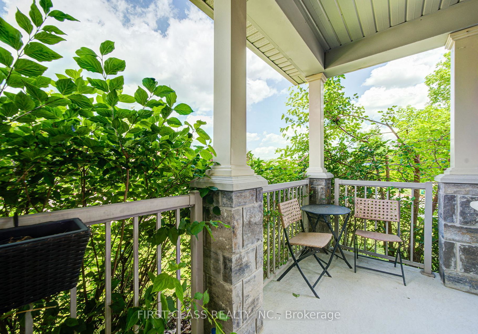 718-peter-hall-drive-newmarket-ontario-n13521674