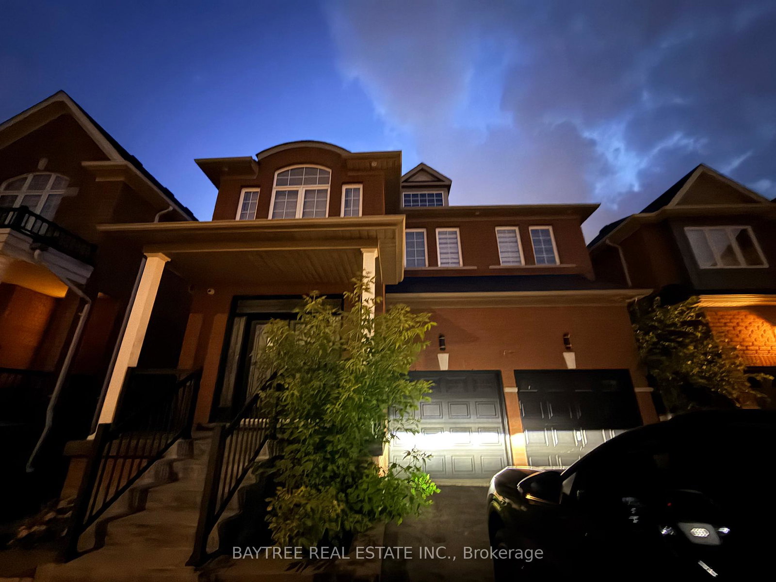 162-bathurst-glen-drive-vaughan-ontario-n13522032