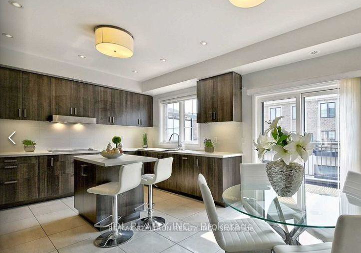 4-mildred-temple-way-s-markham-ontario-n13522062