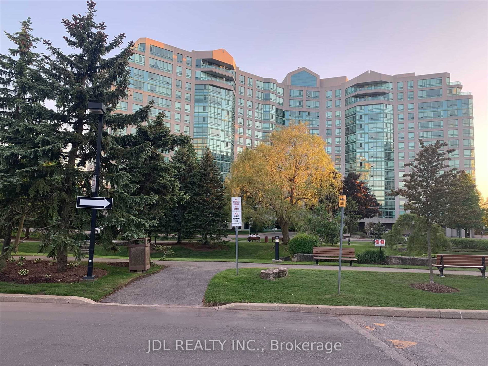 7805-bayview-avenue-markham-ontario-n13522070