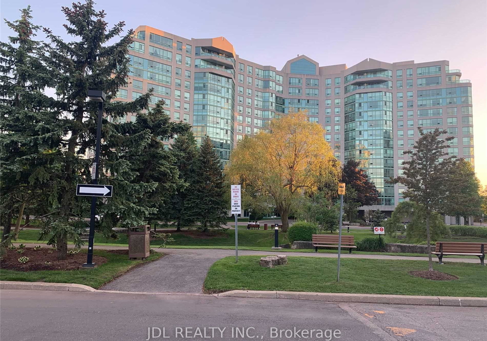 7805-bayview-avenue-markham-ontario-n13522070