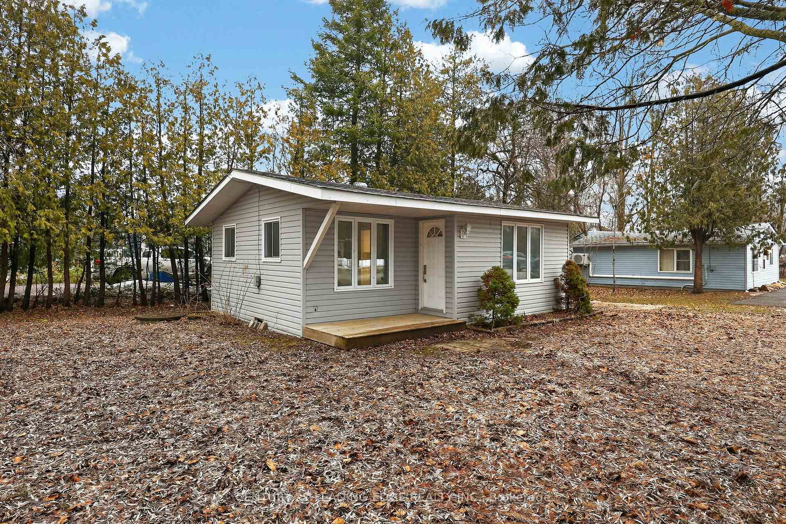 2073-kate-avenue-innisfil-ontario-n13522362