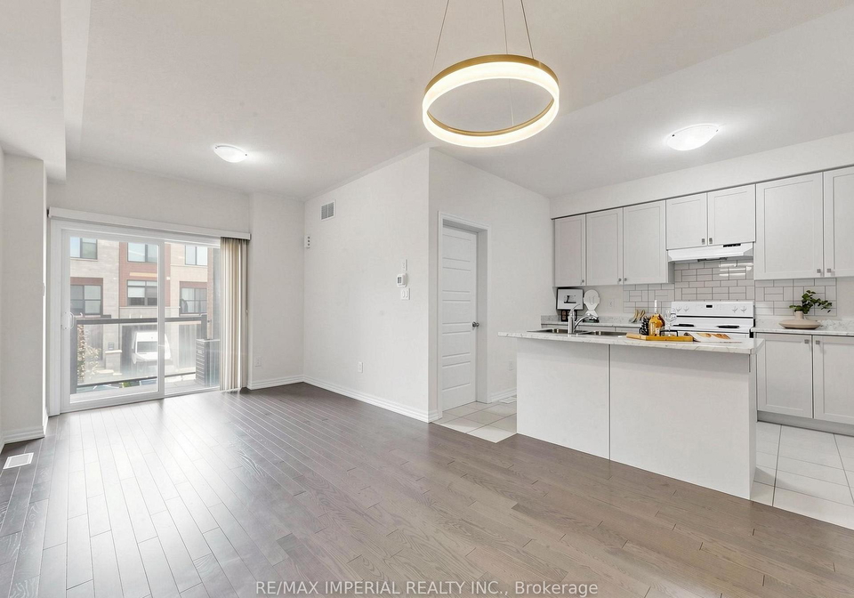 108-bravo-lane-newmarket-ontario-n13522722