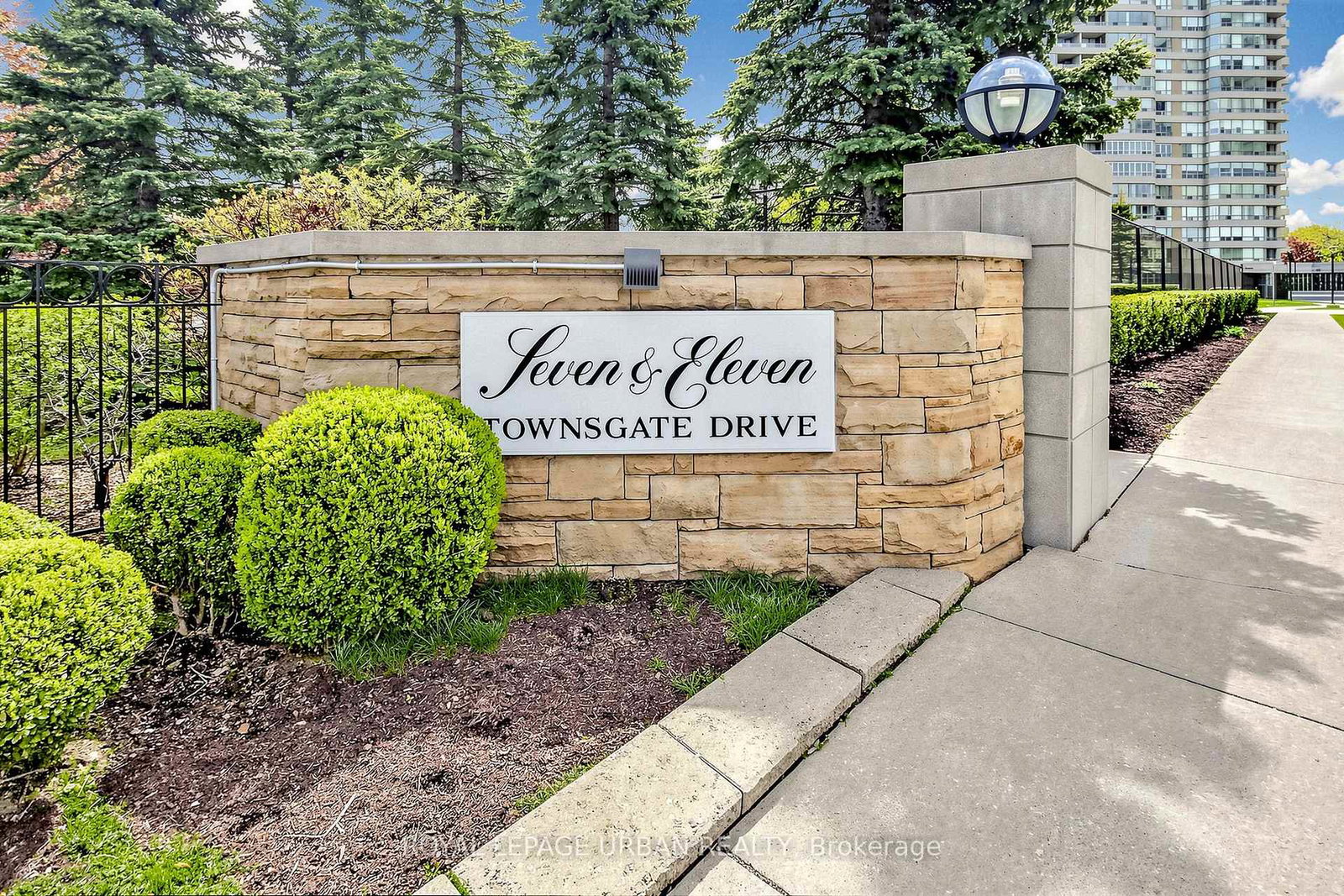 11-townsgate-drive-vaughan-ontario-n13522840