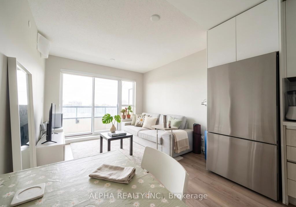 15-water-walk-drive-markham-ontario-n13522856