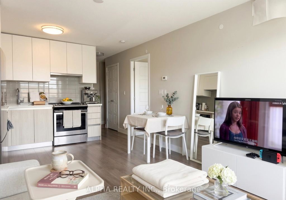 15-water-walk-drive-markham-ontario-n13522856