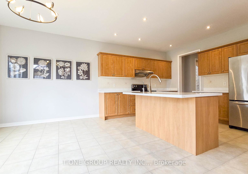 106-castleglen-boulevard-markham-ontario-n13522982