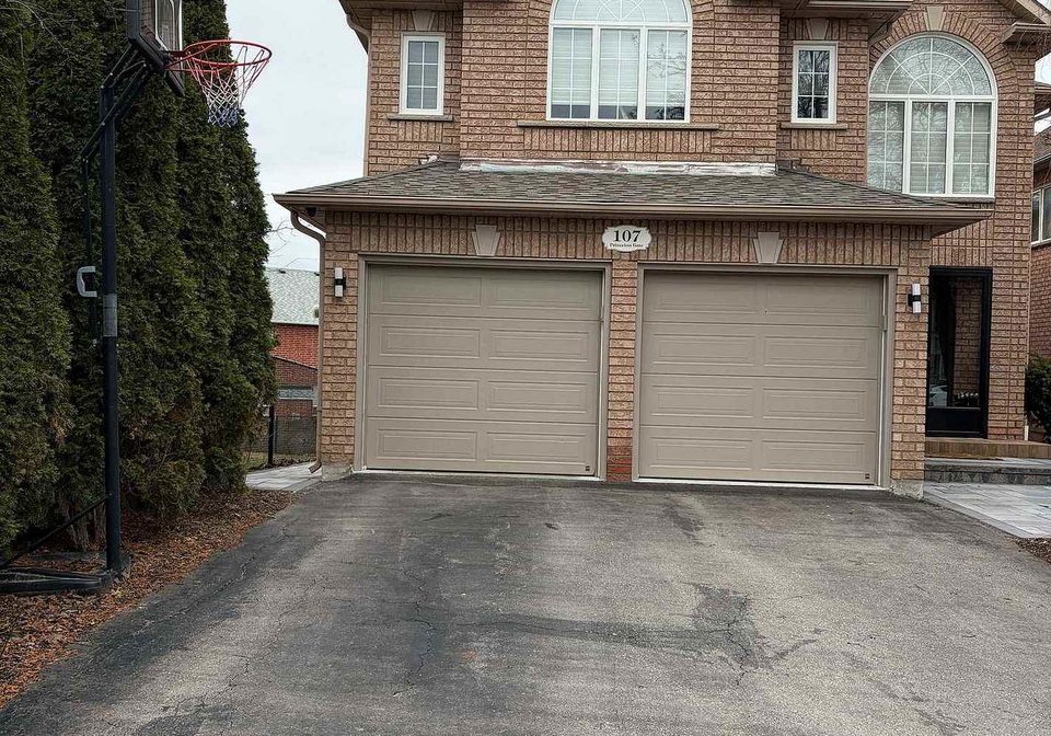 107-princeton-gate-vaughan-ontario-n13523196