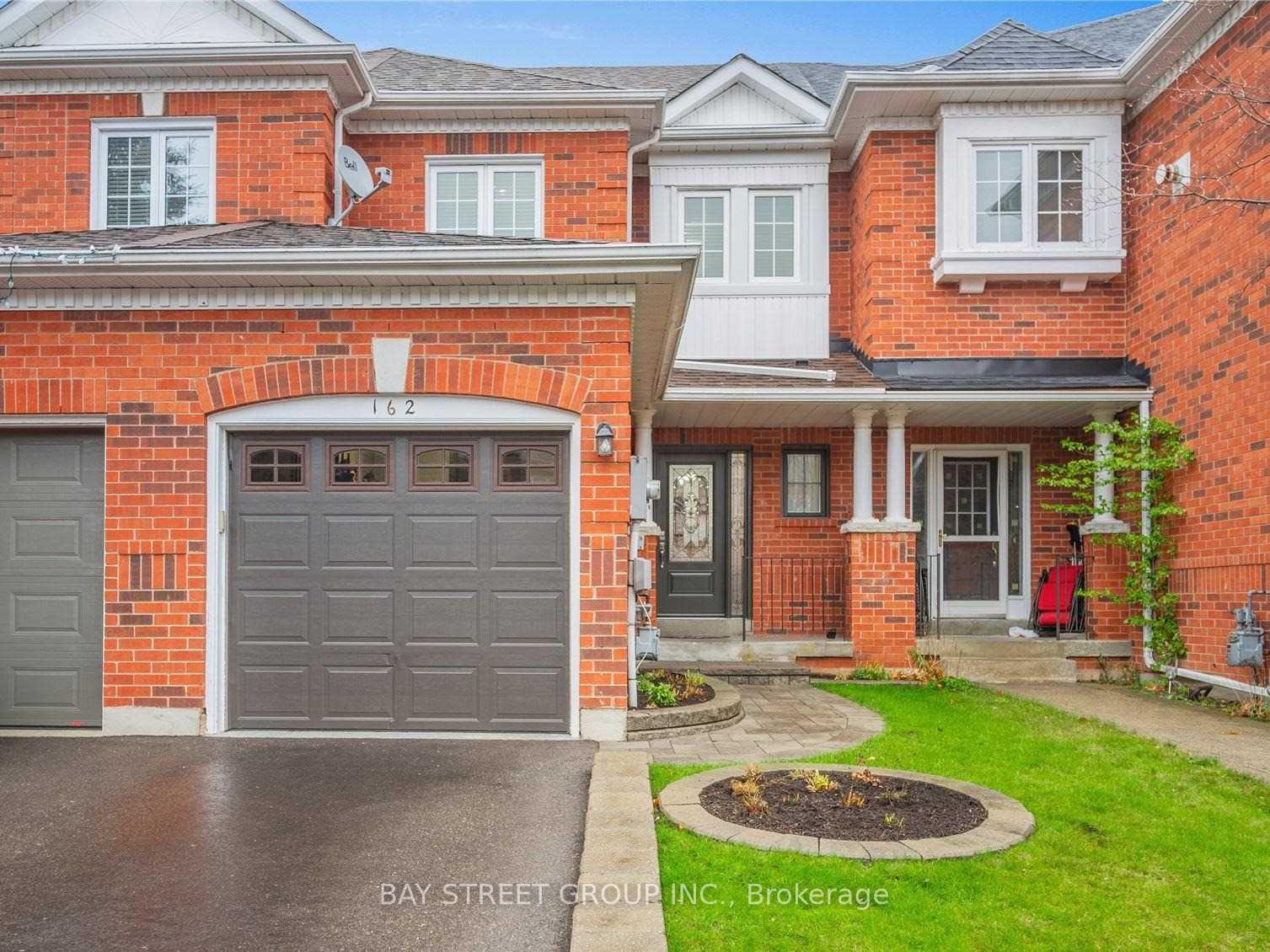 162-denise-circle-newmarket-ontario-n13523574