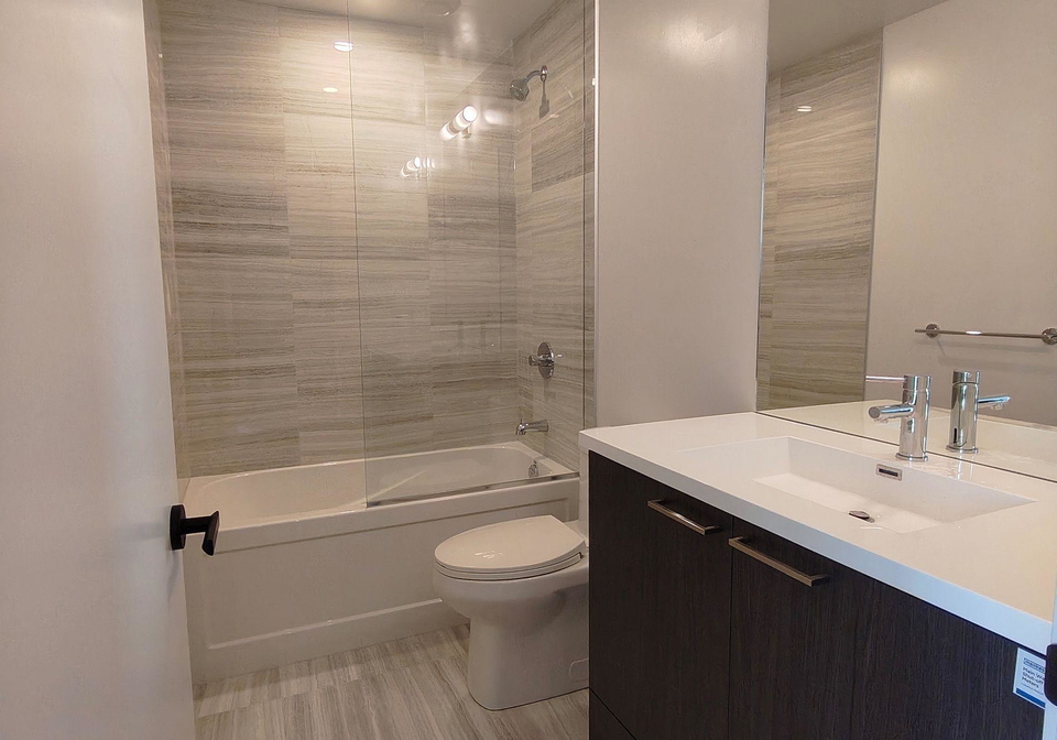 225-commerce-street-vaughan-ontario-n13524140