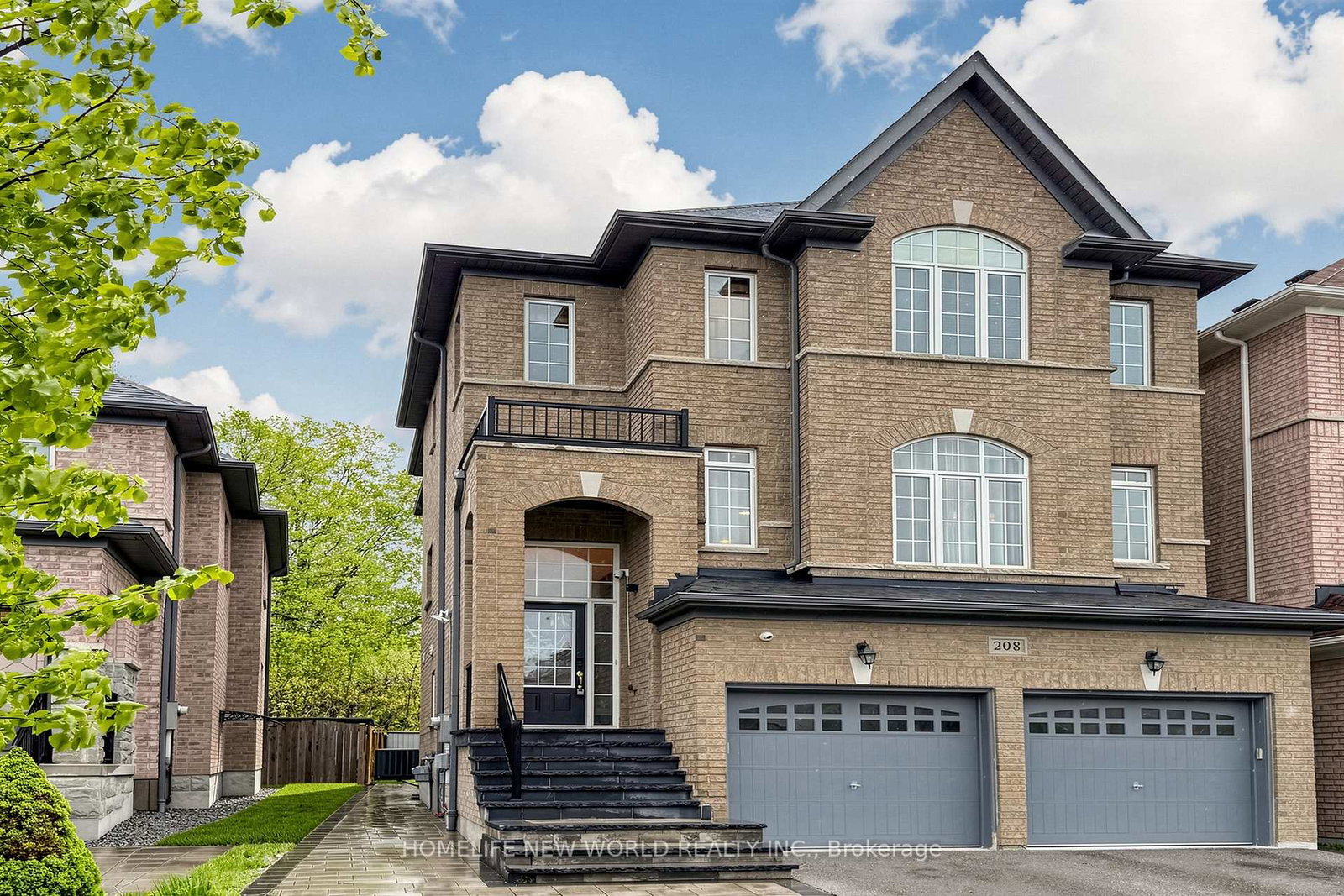 208-hunting-ridges-drive-richmond-hill-ontario-n13524184