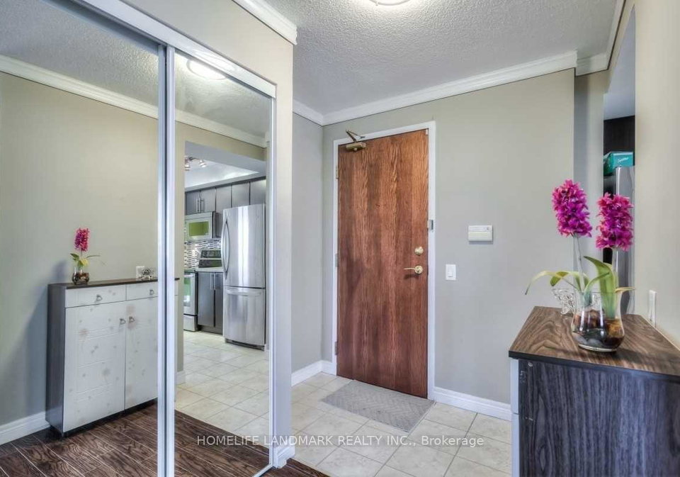 25-times-avenue-markham-ontario-n13524280