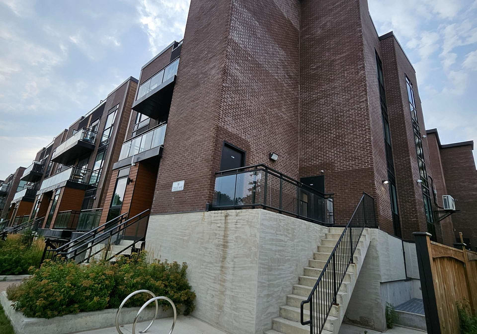 18-coles-avenue-vaughan-ontario-n13524560