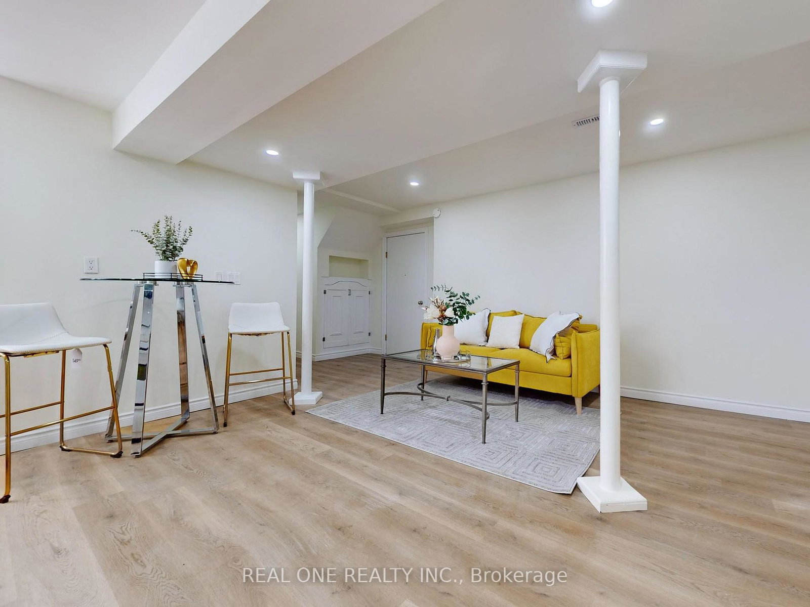 47-lowe-boulevard-newmarket-ontario-n13524686