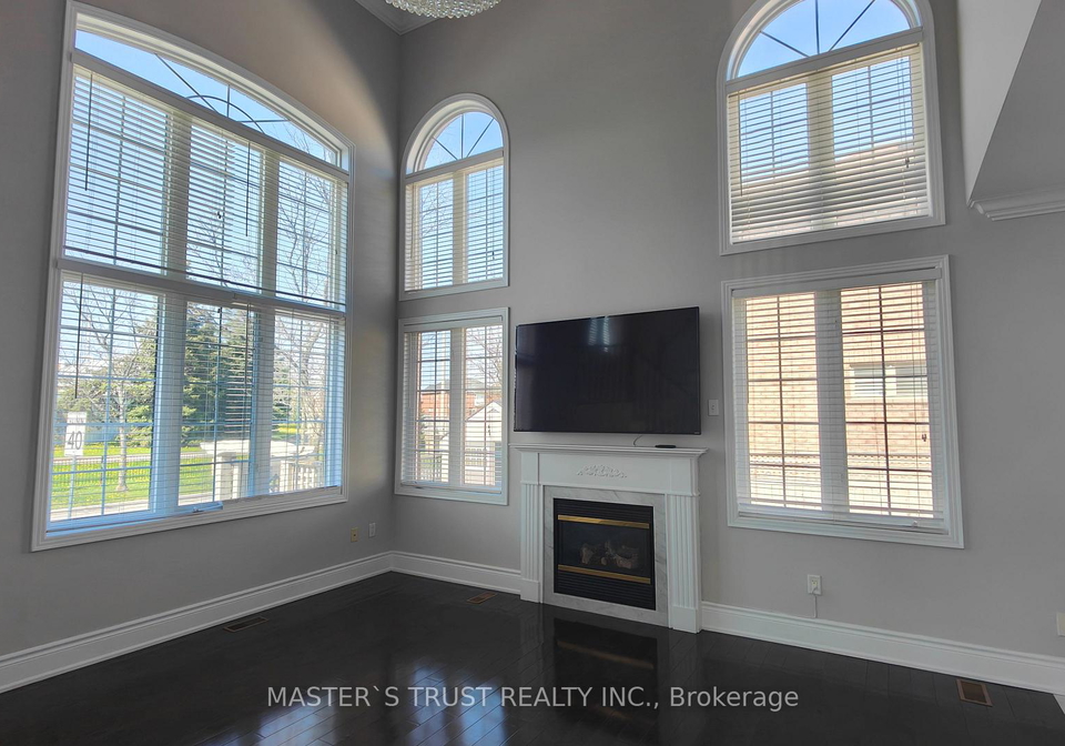 66-starhill-crescent-markham-ontario-n13525038