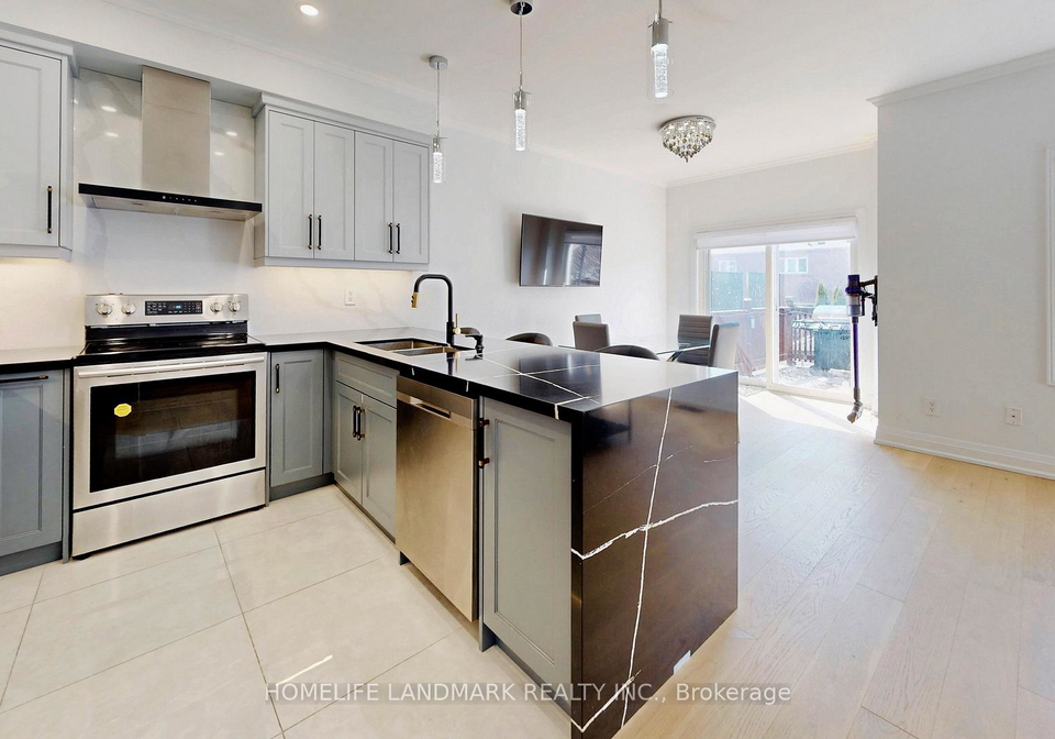 32-arco-circle-vaughan-ontario-n13525086