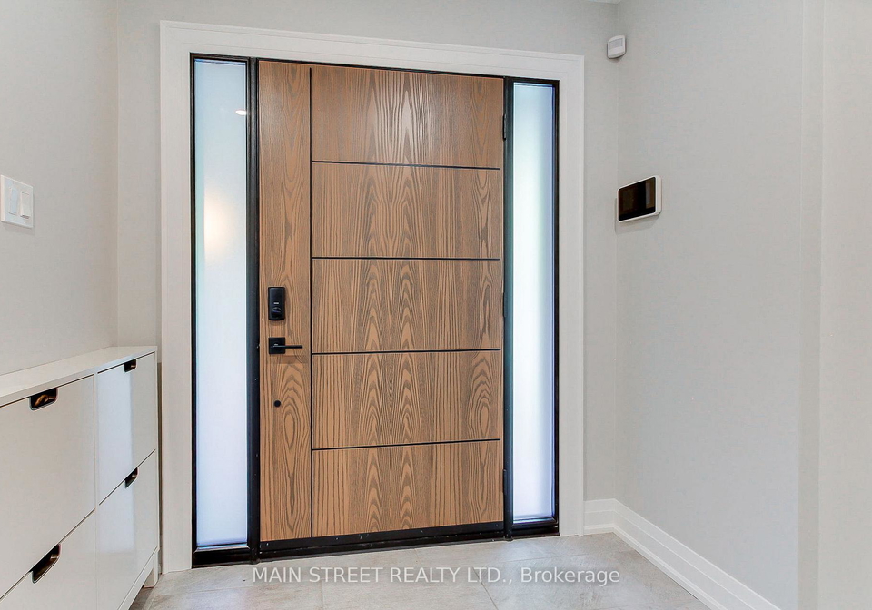 111-peevers-crescent-newmarket-ontario-n13525284