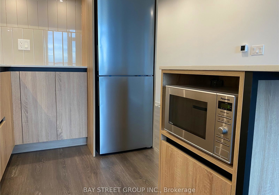 7950-bathurst-street-vaughan-ontario-n13525452
