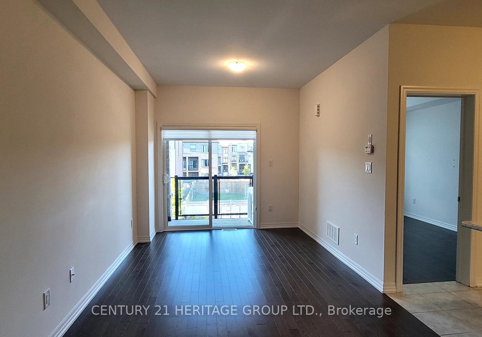 5-vantage-loop-newmarket-ontario-n13525746