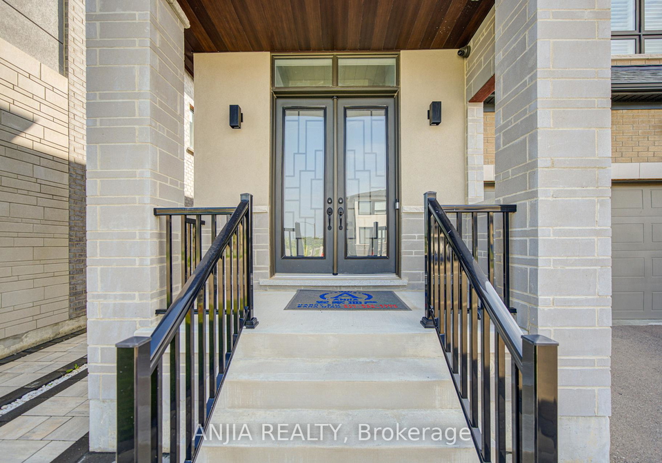 63-suttonrail-way-whitchurch-stouffville-ontario-n13526596