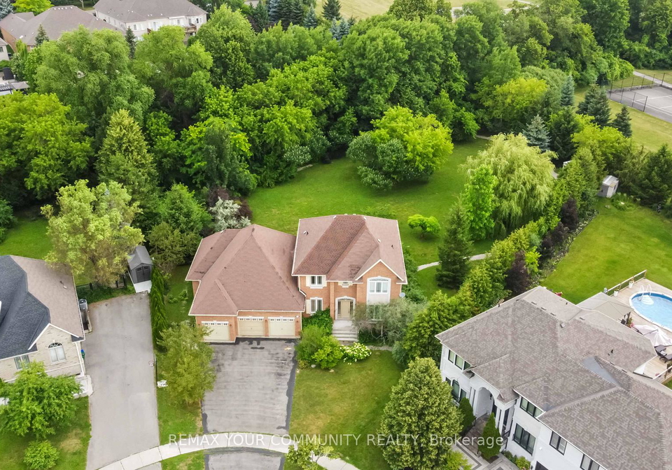 40-hunterwood-chase-vaughan-ontario-n13526616