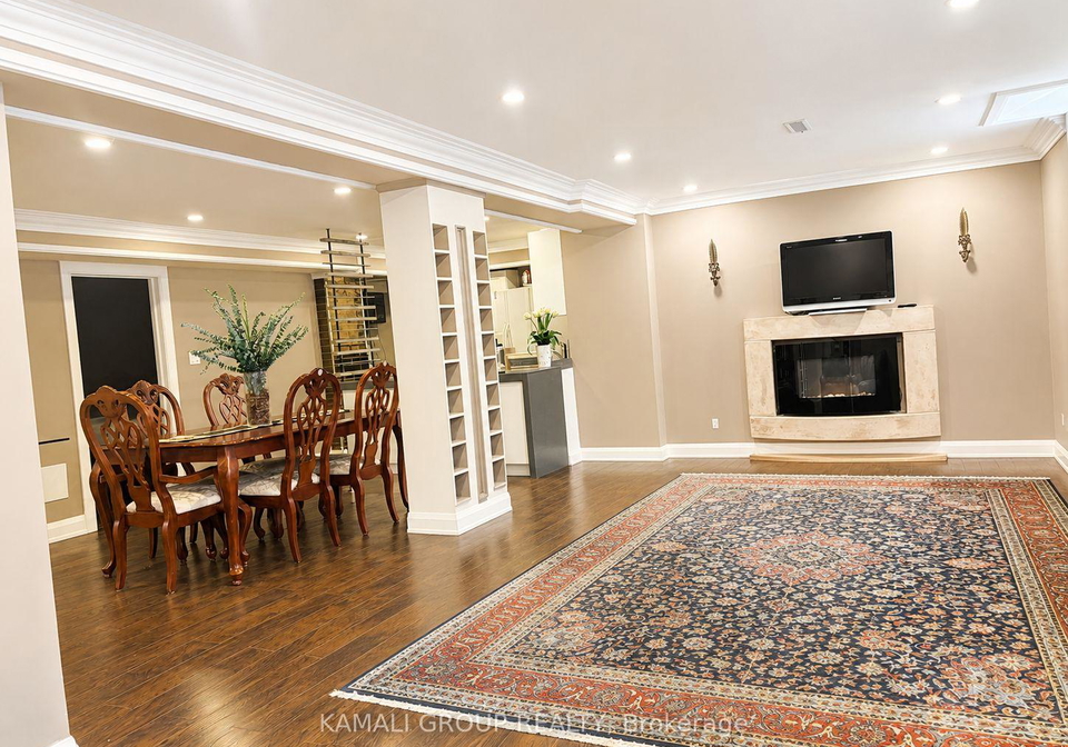 83-tamarac-trail-aurora-ontario-n13526670