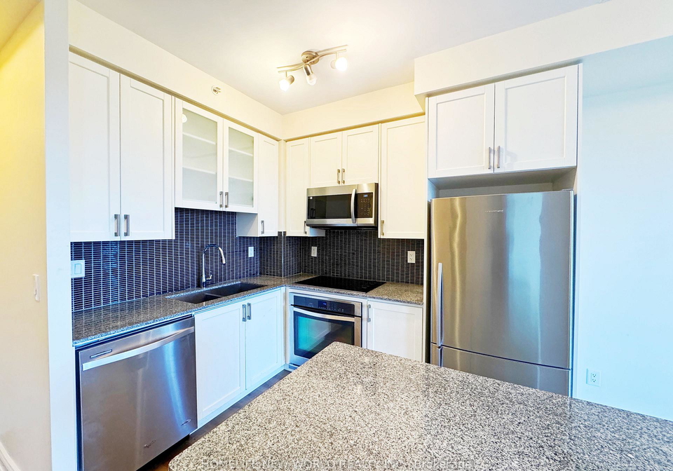9090-yonge-street-richmond-hill-ontario-n13527214