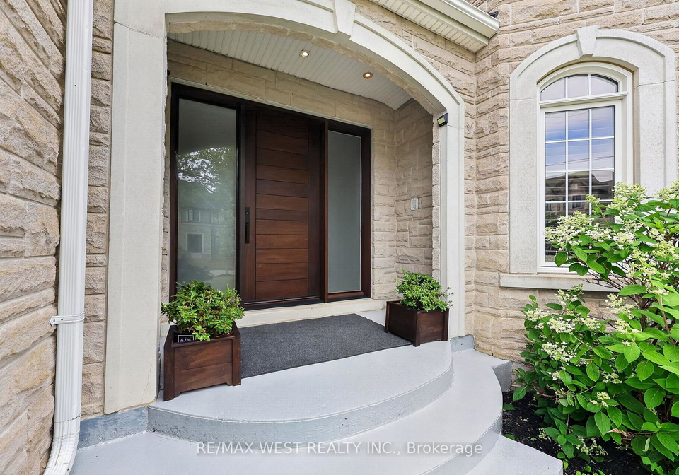 37-maple-grove-avenue-richmond-hill-ontario-n13527218