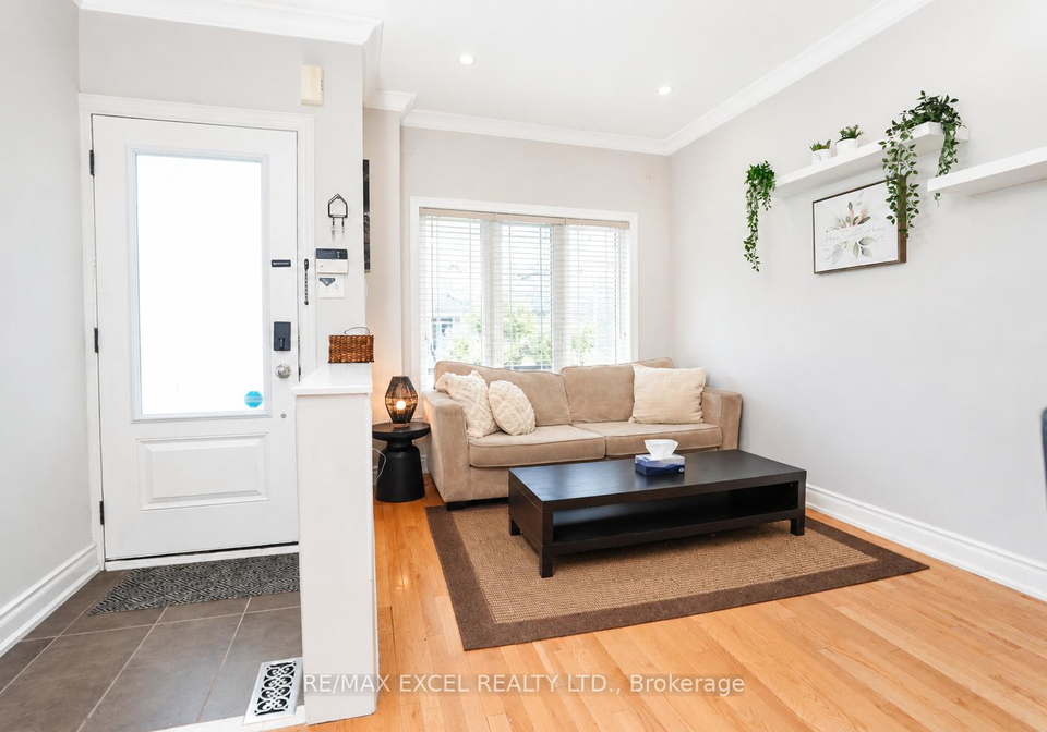 214-farmstead-road-richmond-hill-ontario-n13527478