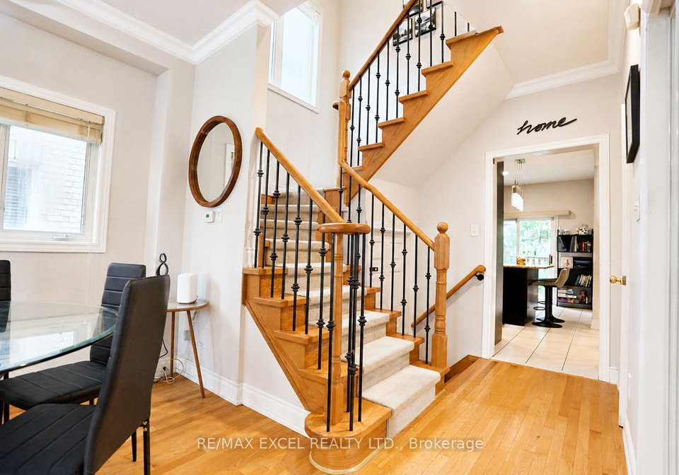 214-farmstead-road-richmond-hill-ontario-n13527478