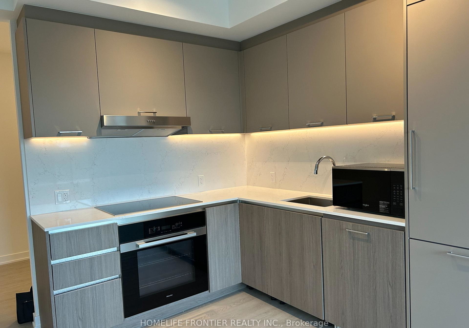 8188-yonge-street-vaughan-ontario-n13529016