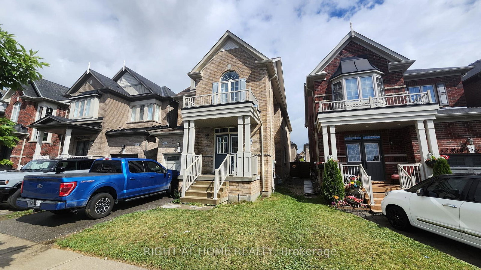 16-red-tree-drive-vaughan-ontario-n13529360