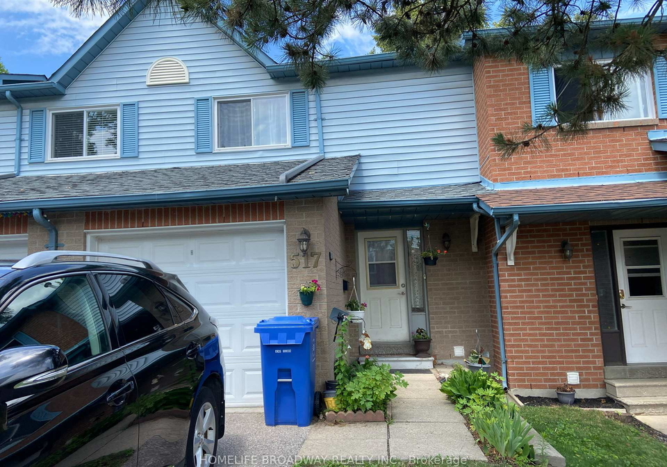 517-jack-giles-circle-newmarket-ontario-n13530040