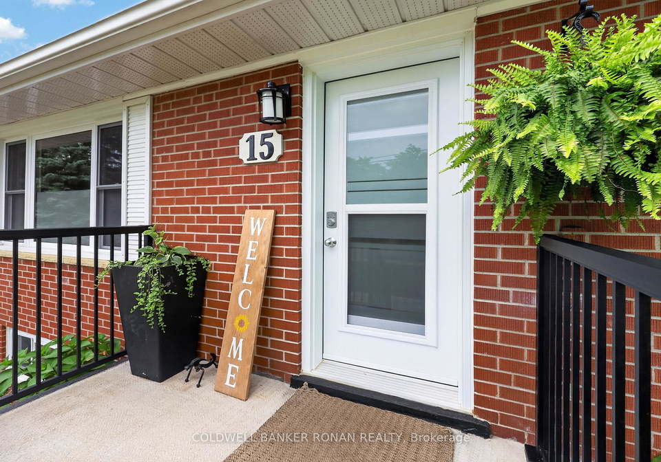 15-essa-road-new-tecumseth-ontario-n13530068