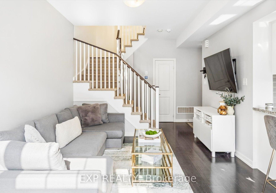 15-whitaker-way-whitchurch-stouffville-ontario-n13530112