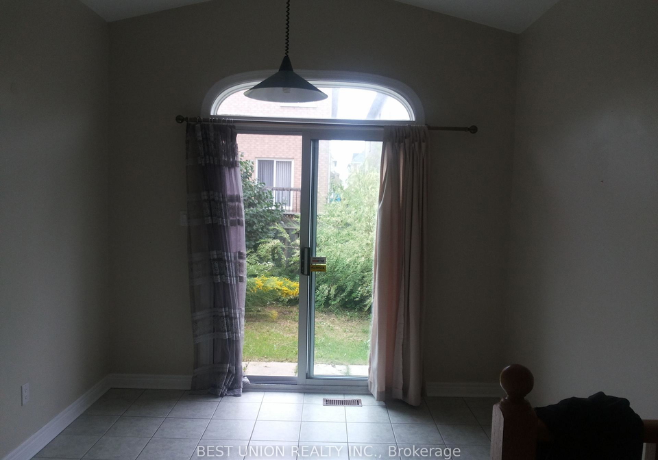 33-kimono-crescent-richmond-hill-ontario-n13530144