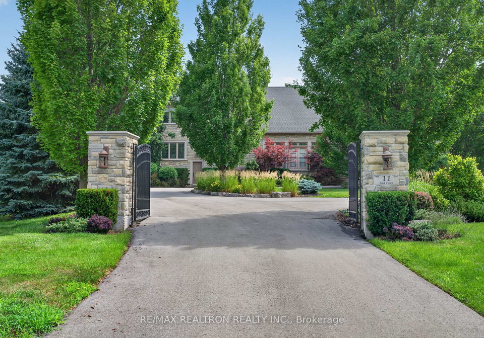 11-saul-court-vaughan-ontario-n13531156