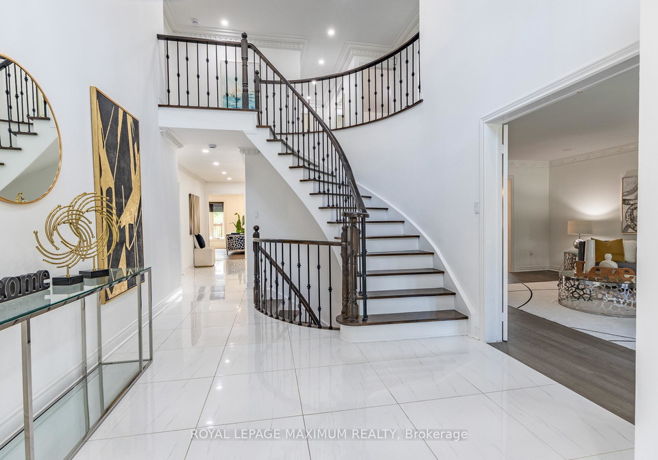 22-a-waltham-crescent-richmond-hill-ontario-n13531248