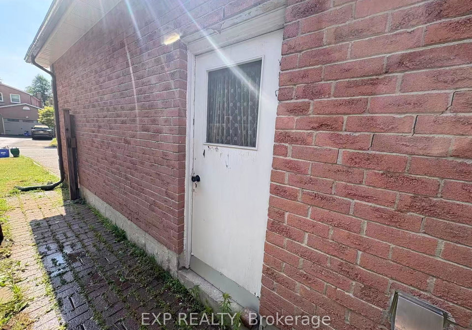 19-michener-crescent-markham-ontario-n13532734