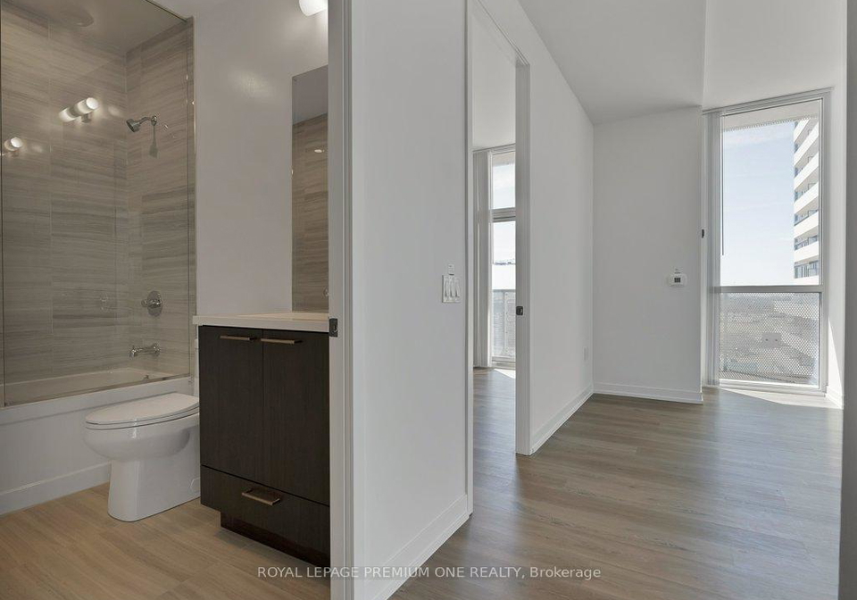 225-commerce-street-vaughan-ontario-n13532844