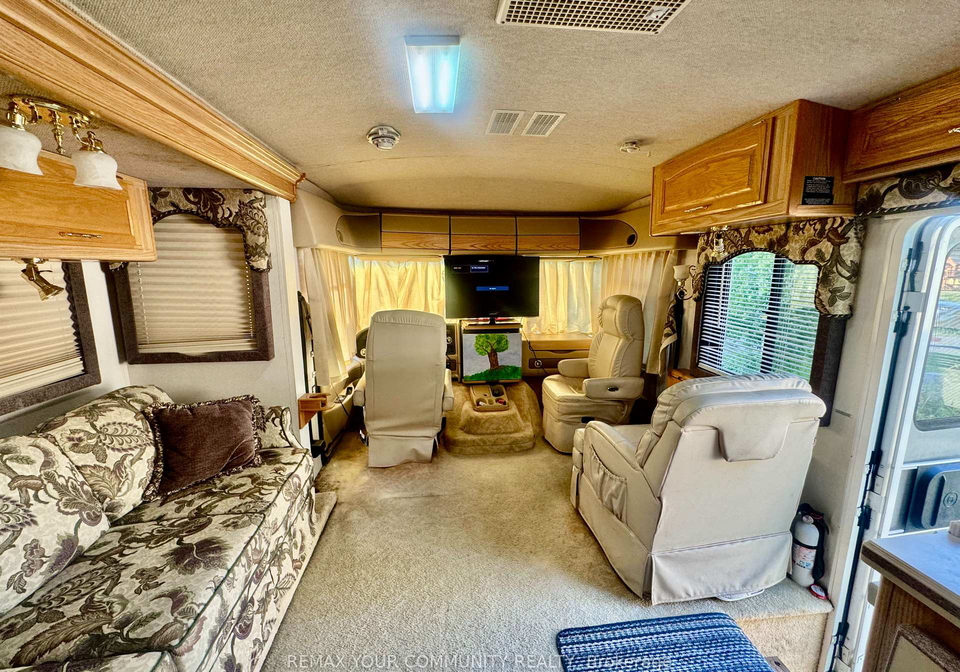 285-crydermans-side-road-georgina-ontario-n13533340