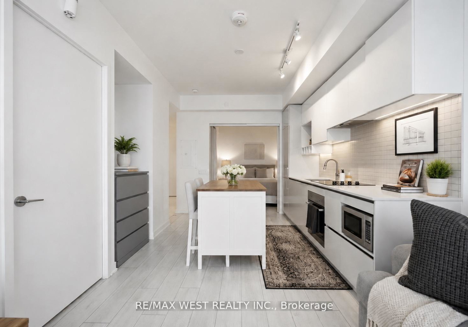 898-portage-parkway-vaughan-ontario-n13534628