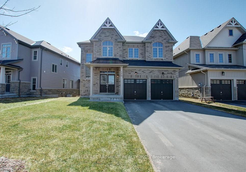 175-gold-park-gate-essa-ontario-n13535228