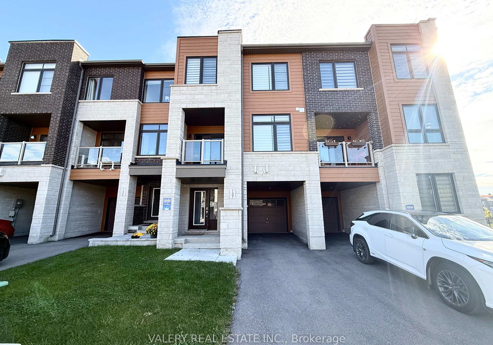137-bravo-lane-newmarket-ontario-n13535232