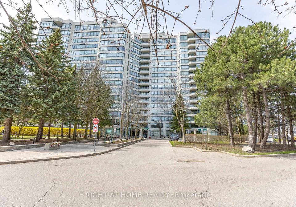 120-promenade-circle-vaughan-ontario-n13535456